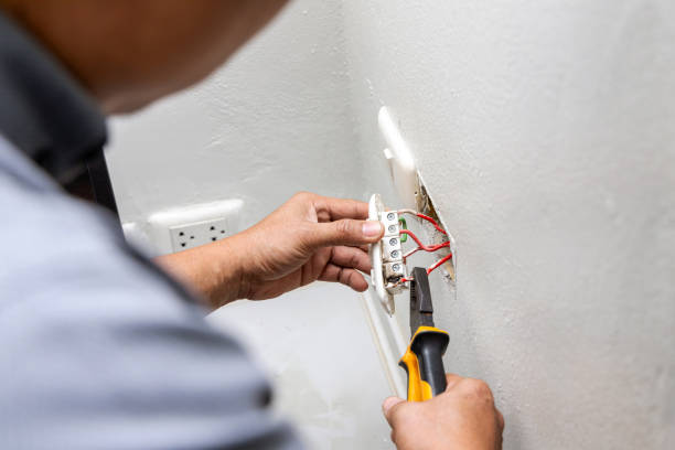 Best Circuit Breaker Repair  in Biola, CA